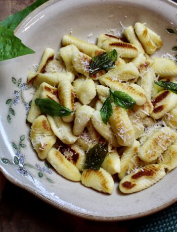 quick and simple buttered gnocchi