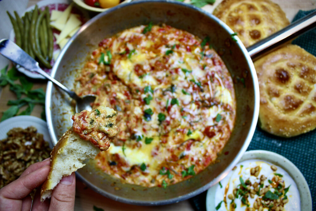 Menemen (Turkish Breakfast Scramble with Tomatoes and Sweet Peppers)