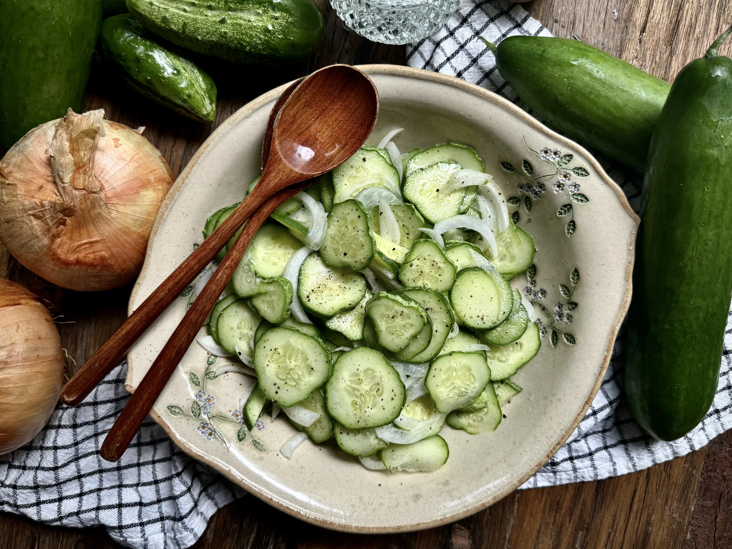 Fresh Cucumber and Onion Salad - perfect summertime side dish for lunch, dinner, or meal prep!