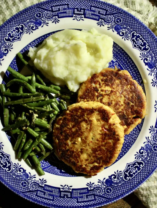 Learn how to make Salmon Patties--a true Southern classic! Perfect for a quick weeknight meal. Enjoy with tartar sauce!