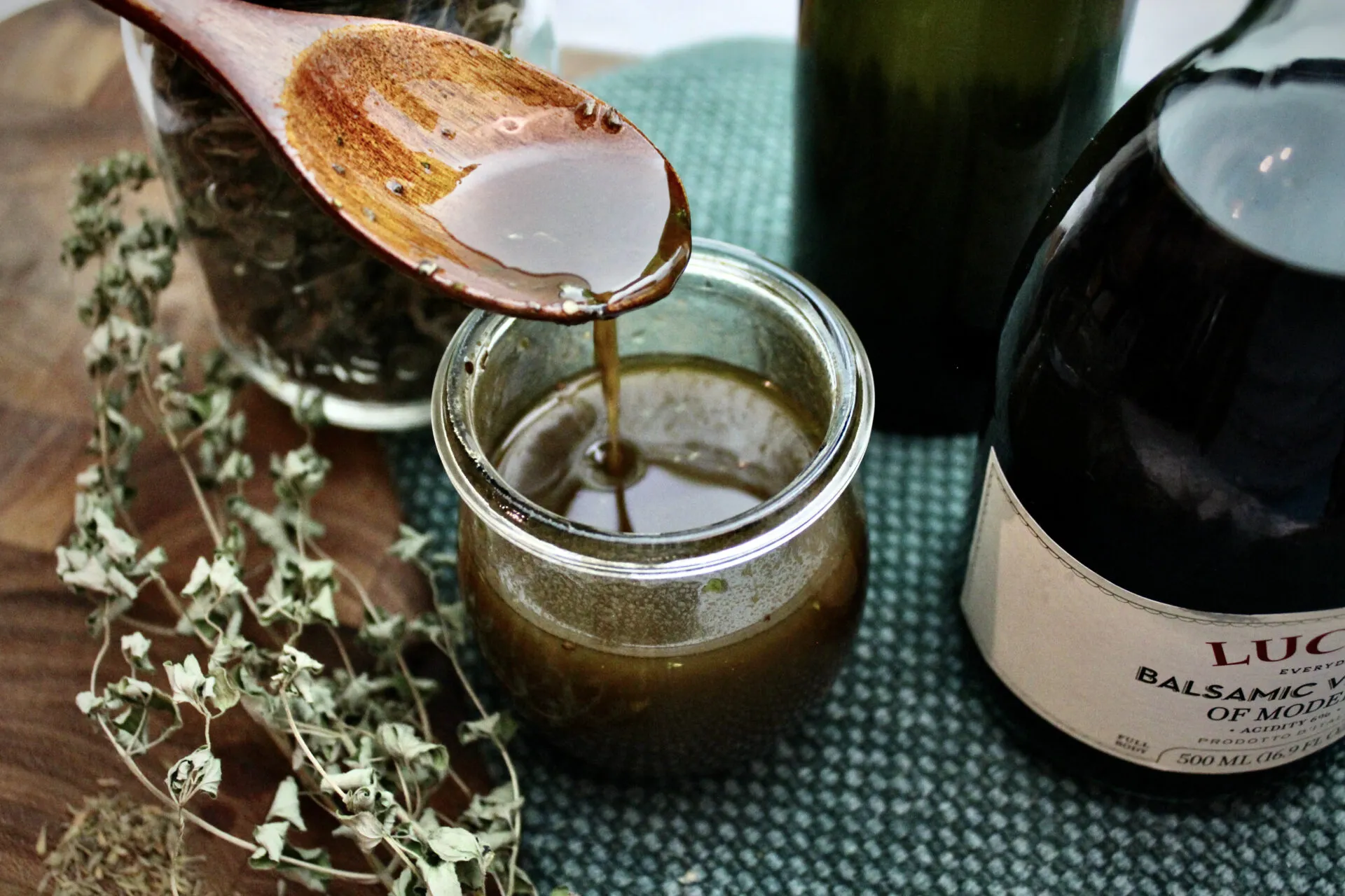 The perfect Balsamic Vinaigrette recipe for salads, marinades, sandwiches, wraps, and more. Super simple & ready in less than 5 minutes!