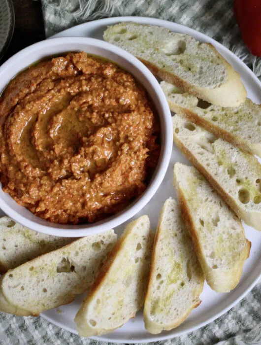 Creamy, smokey Romesco Sauce--perfect for crostinis, pizza, or as a sauce for grain bowls. So easy and so good!